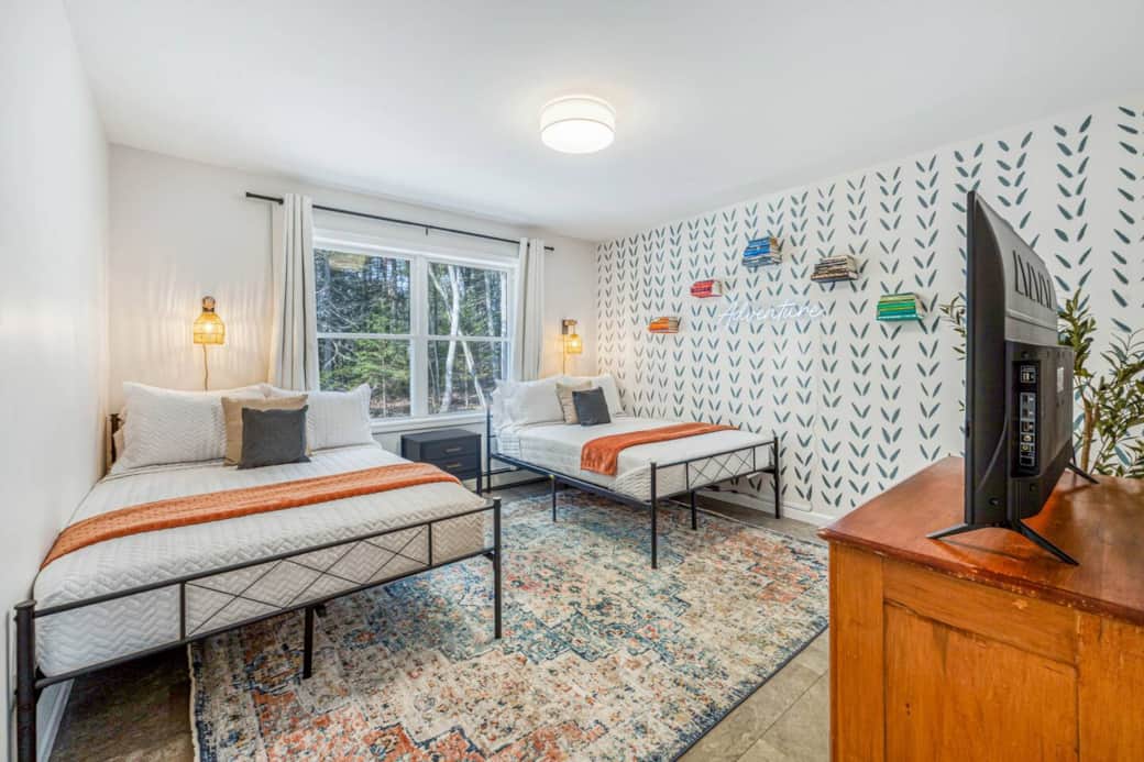 2 Full Bedroom 