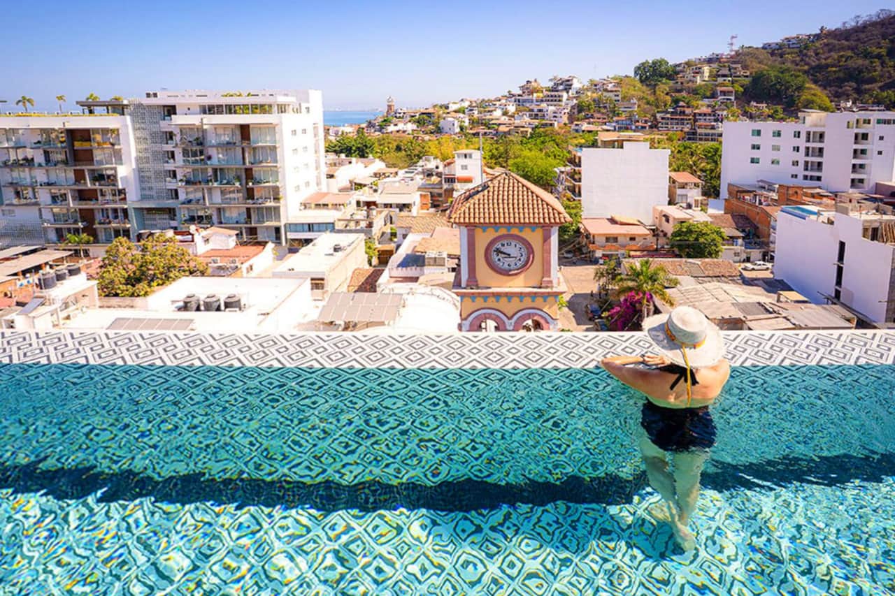 Ocean and church view from the infinity pool