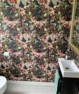 Separate second toilet