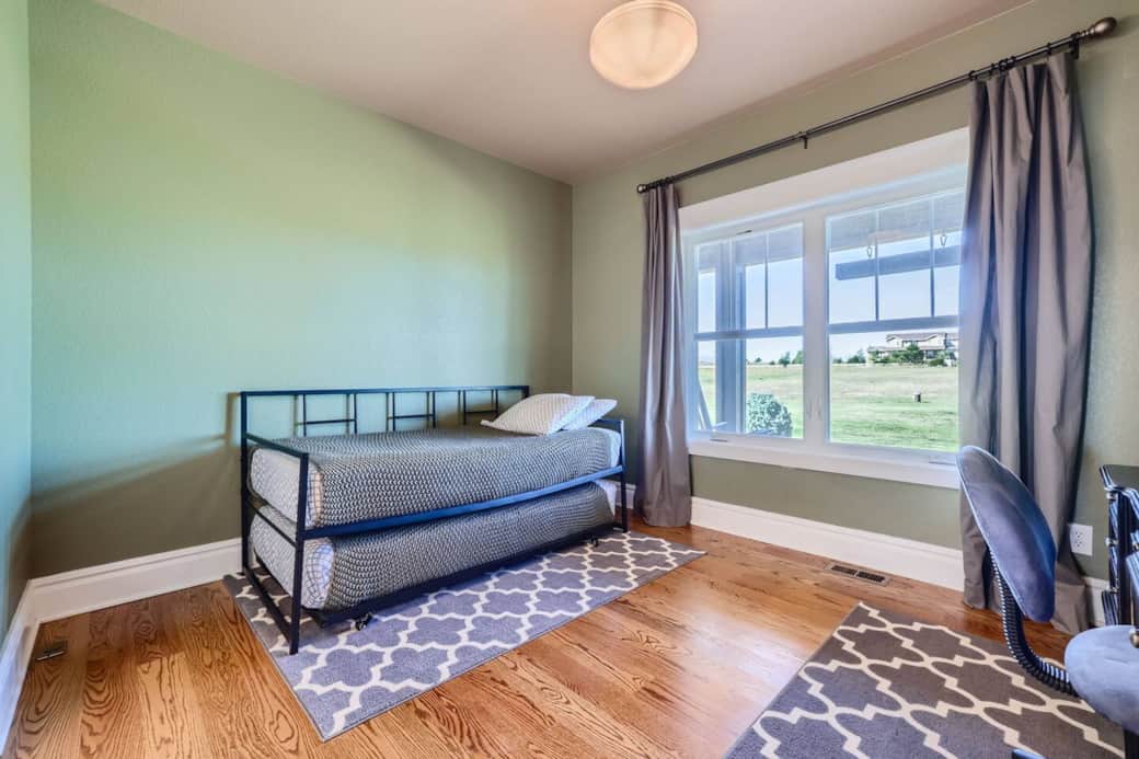 Twin Trundle Bed and Office Area