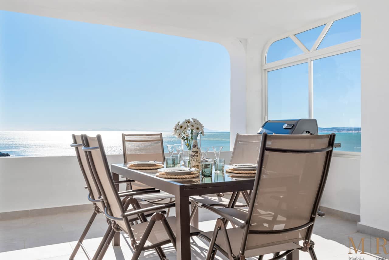 Outdoor dining with a view.