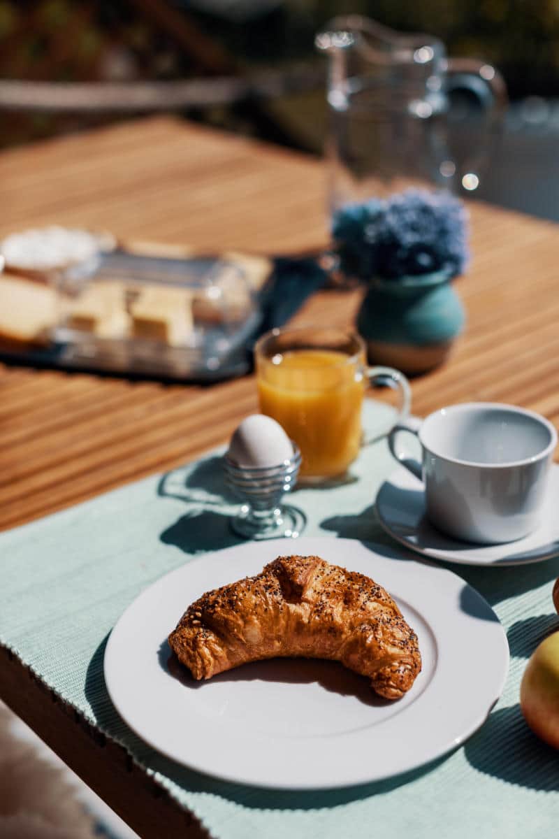 LakeVillaLotus BreakfastSetting