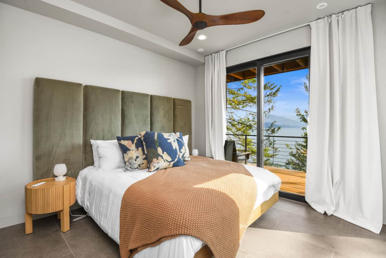 32-web-or-mls-Bedroom-2-2.jpg