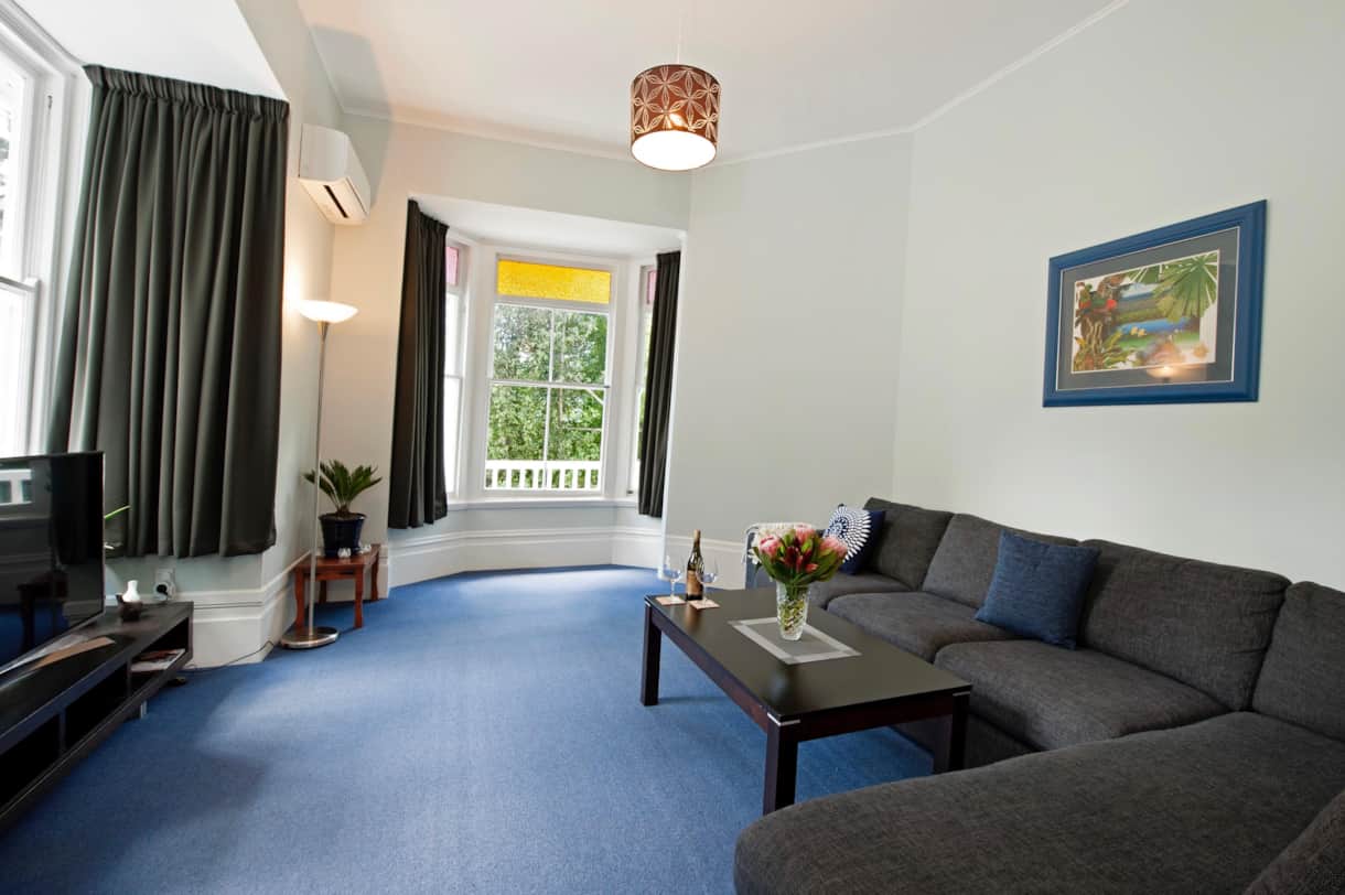 Heart of Nelson Lounge