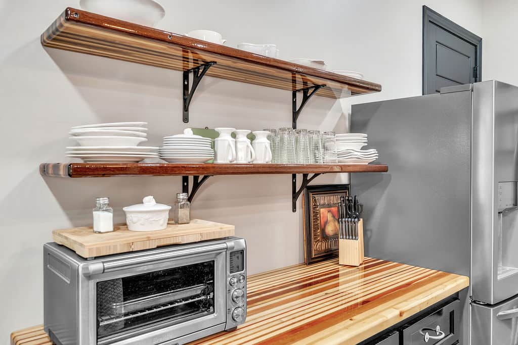 139M Kitchen3
