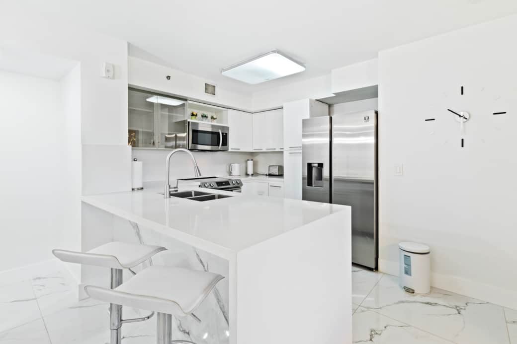 5 print 19877 w country club dr 503