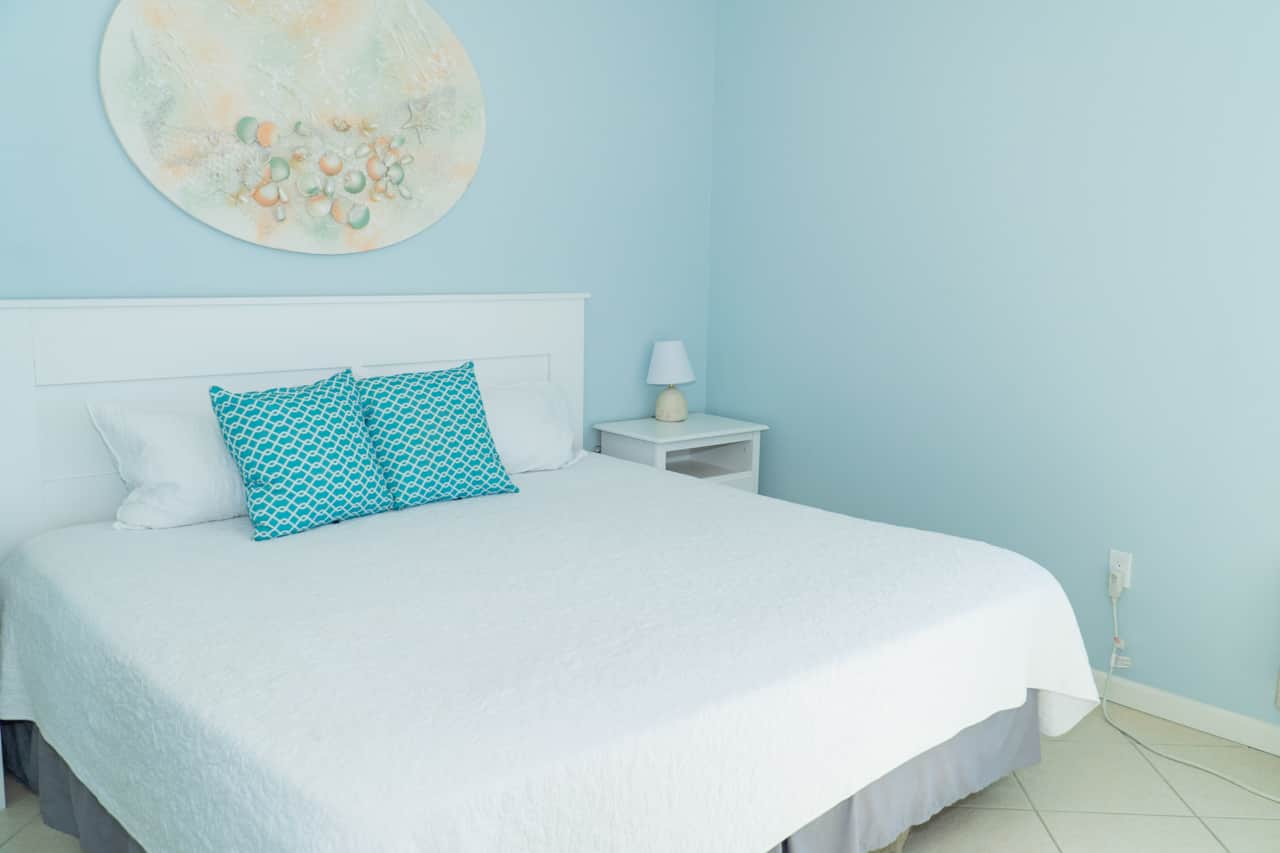 301 Lovers Key Beach Club bedroom