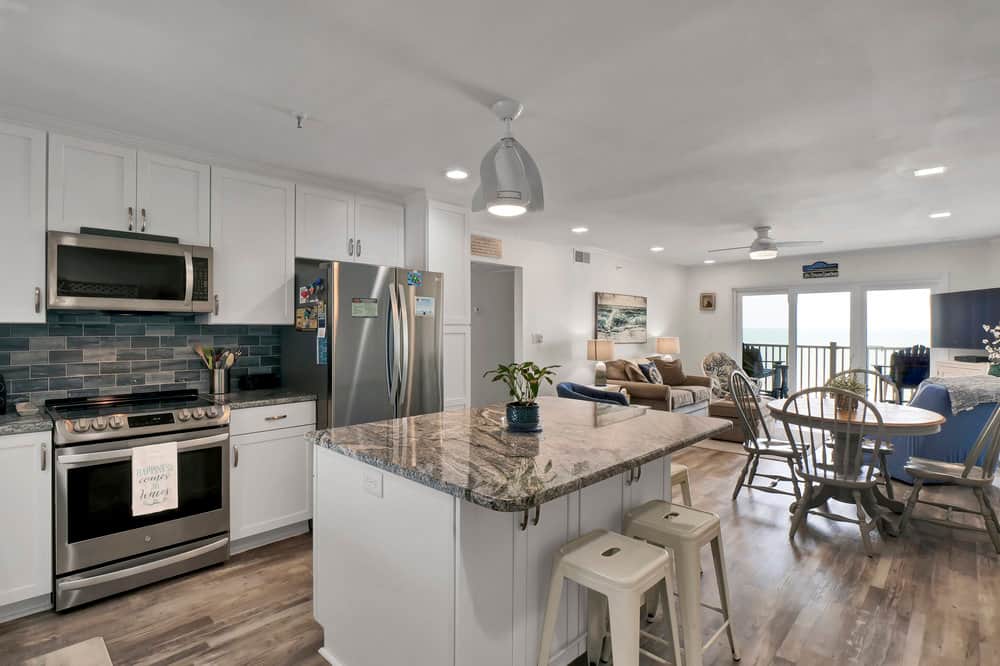 High end fully remodeled kitchen for the whole family to enjoy! 