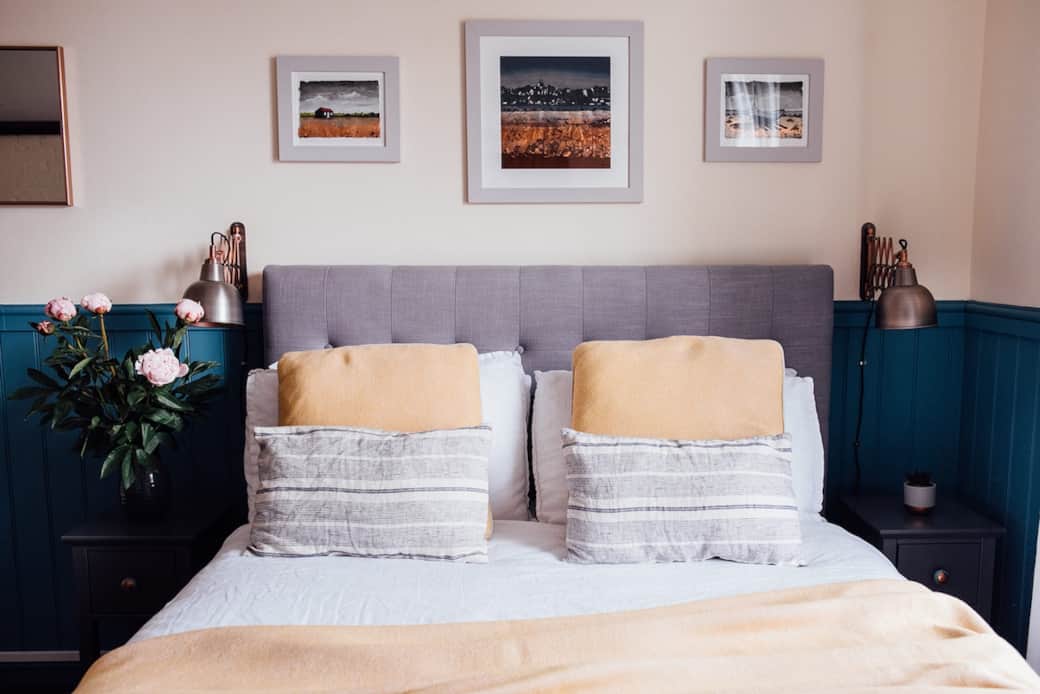 The bedroom. All photos credit Credit @kittywshaw or @crownstablesrye