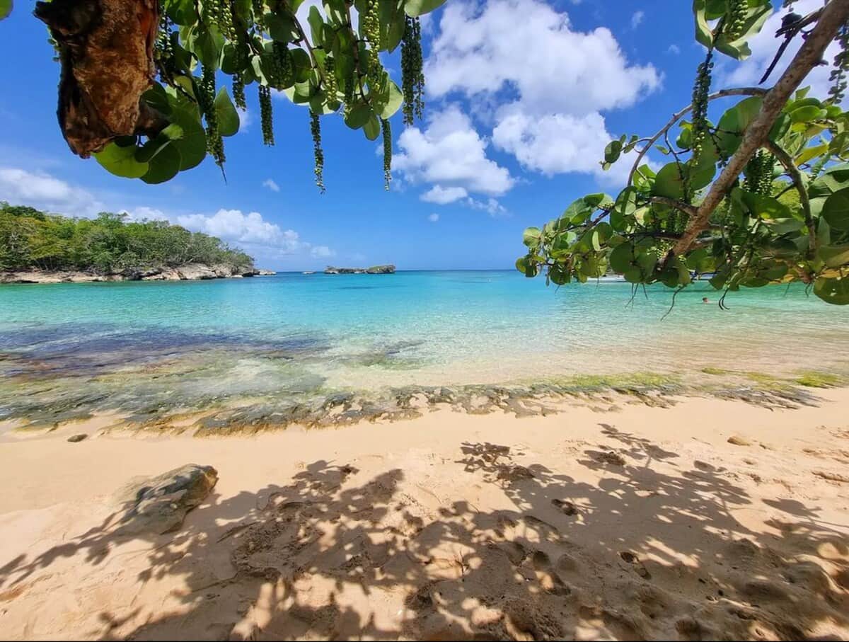 Blue Caribbean water and a beach on the Dominican north coast