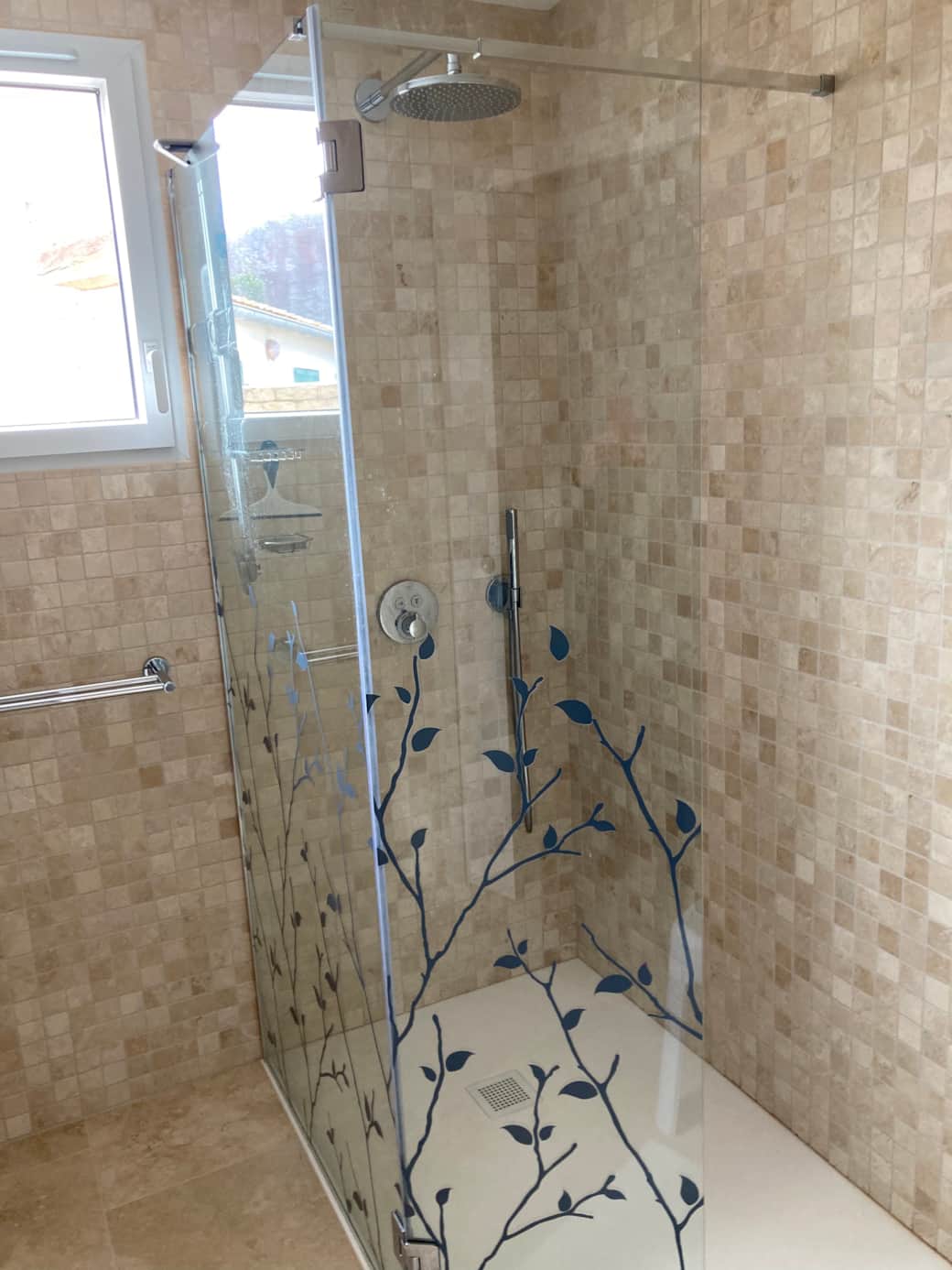 Walk-in shower Le Vieux Chai