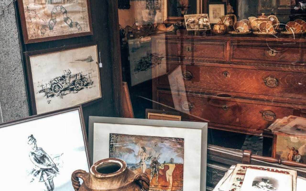 Shopping for Antiques
