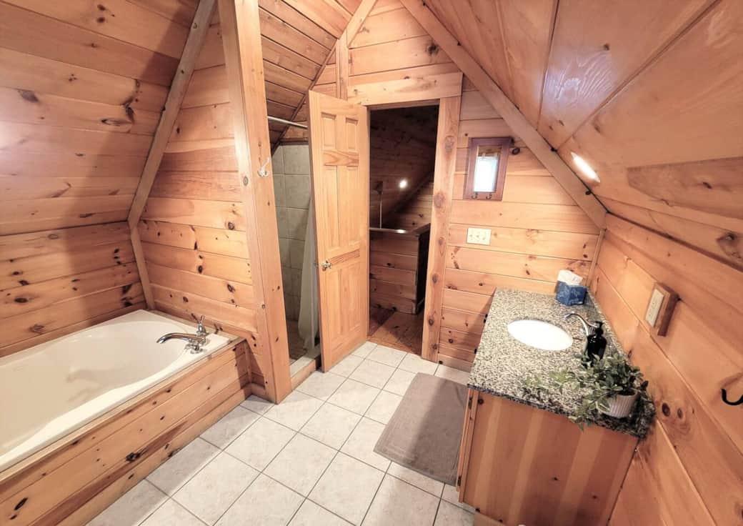 Upstairs Bathroom - Shower and tub