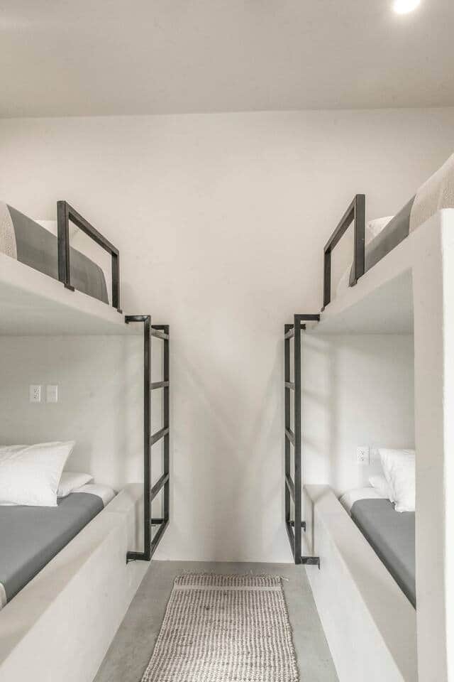 [Bedroom #3] 2 bunk beds