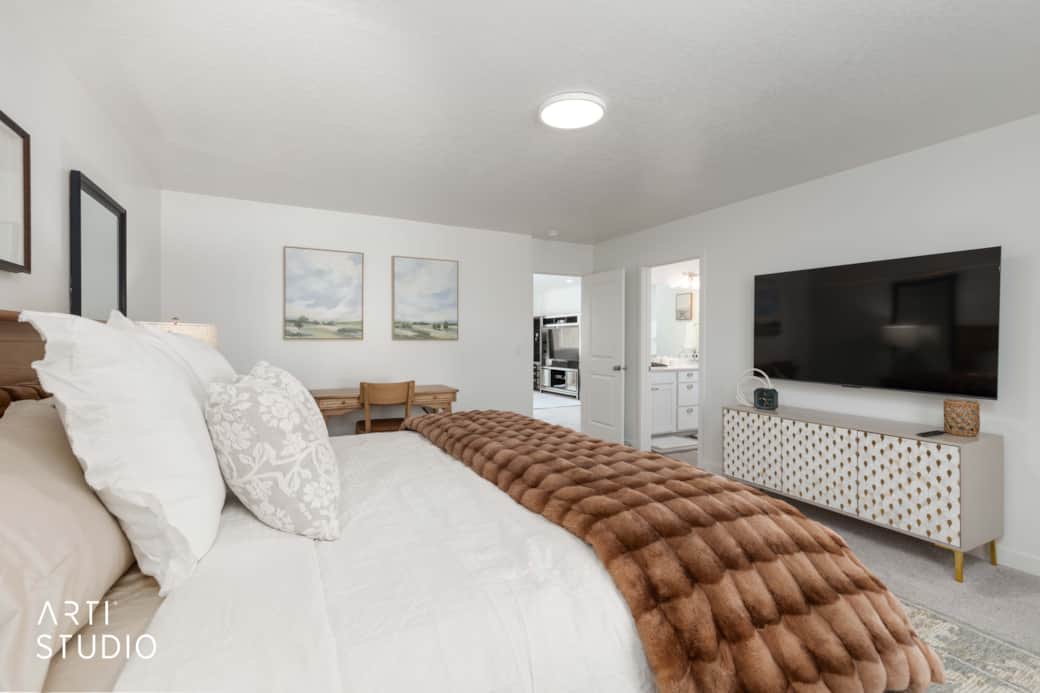 679 W 1100 S_V Raghavan26_Web