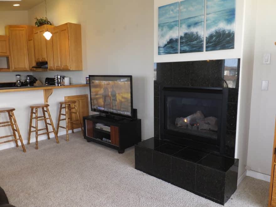Smart Tv, WiFi, electric fireplace