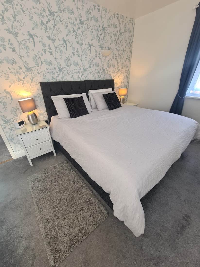 Meadowside Four - Super King Setup