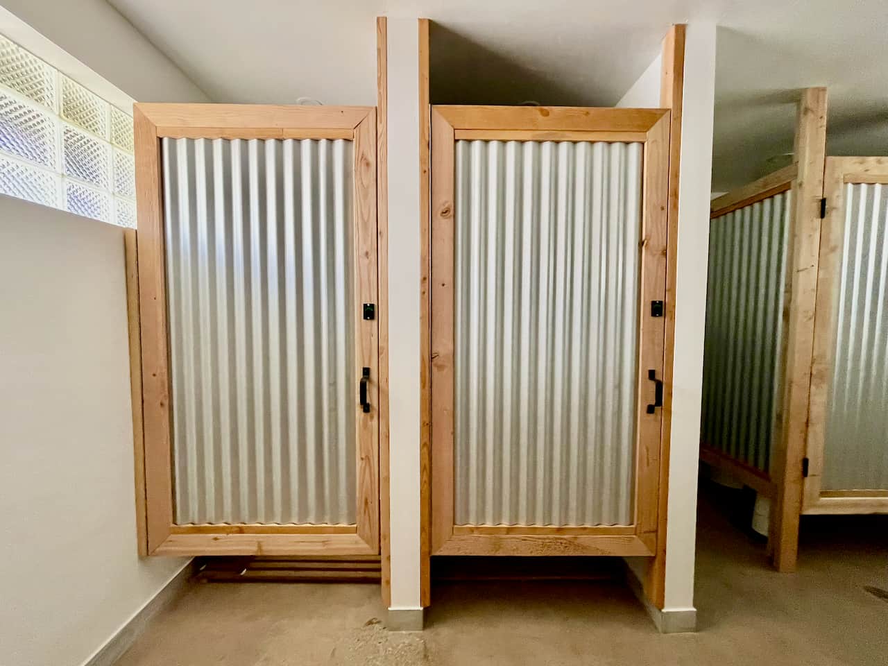Women's Shower Stalls