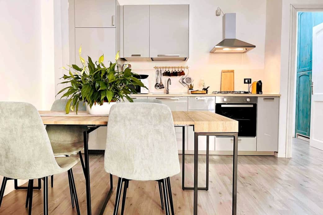 Living Room with equipped kitchen