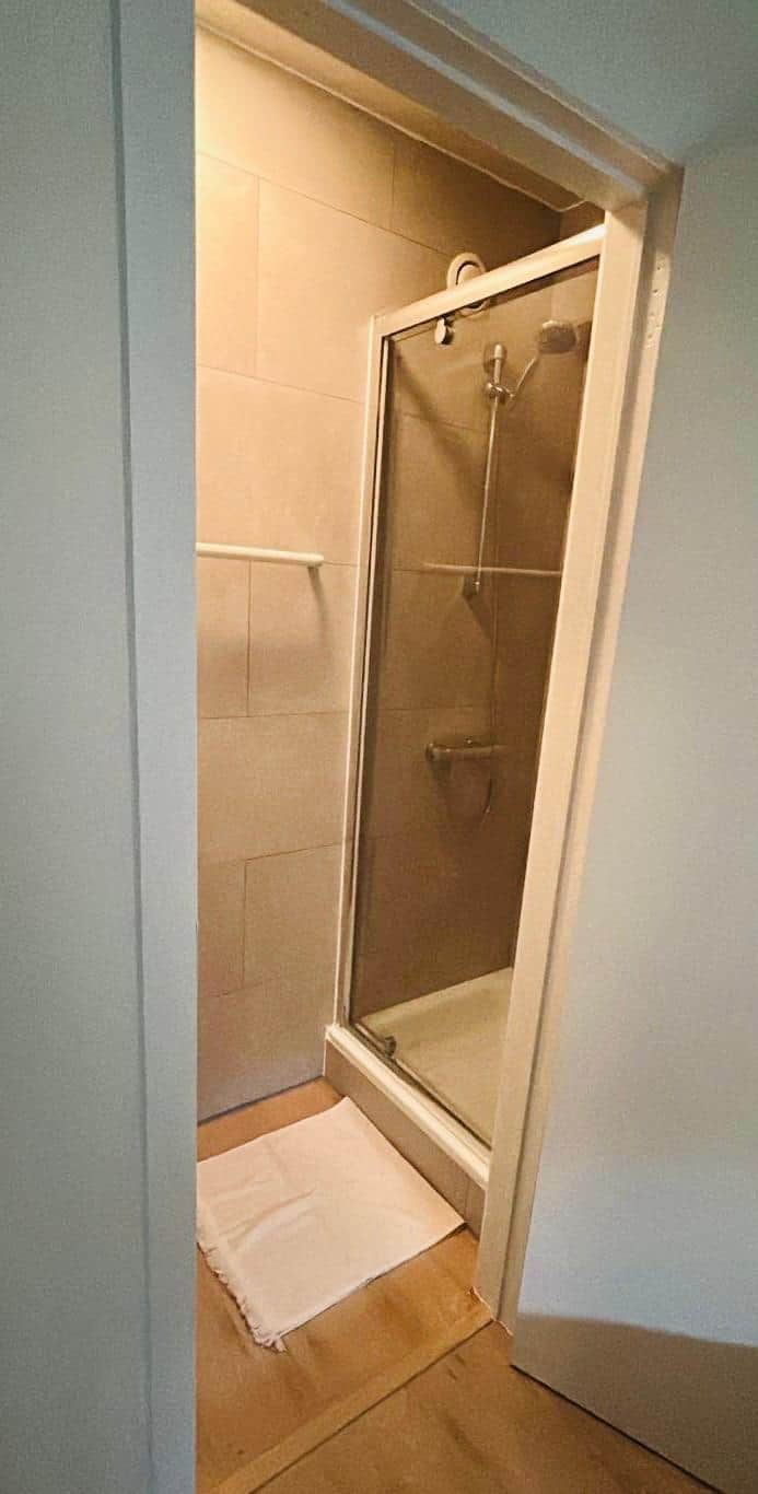 Douche bij slaapkamer 2