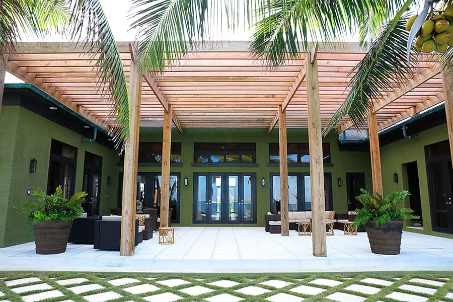Main Villa Rear Patio 1