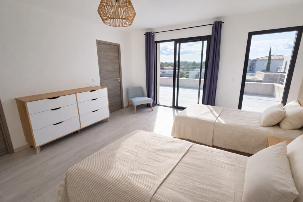 Chambre 2 à l'étage