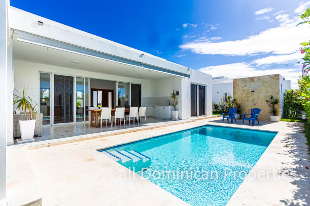 Private pool!