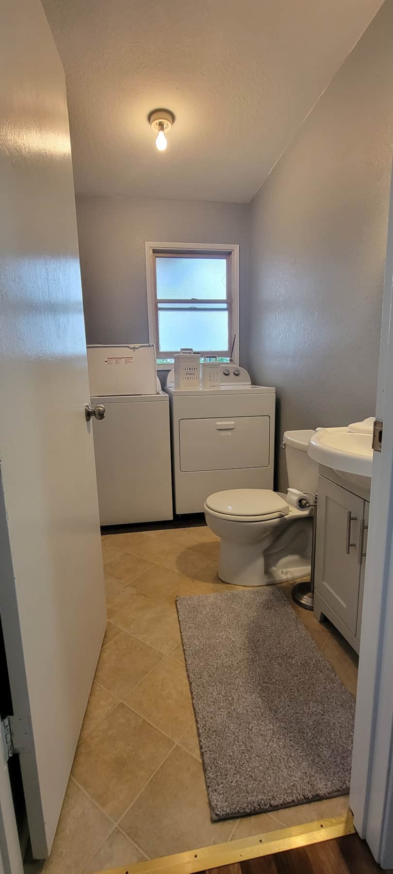 1/2 Bath with Laundry