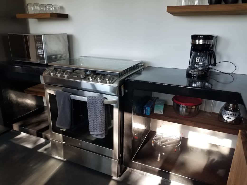 Full size gas stove