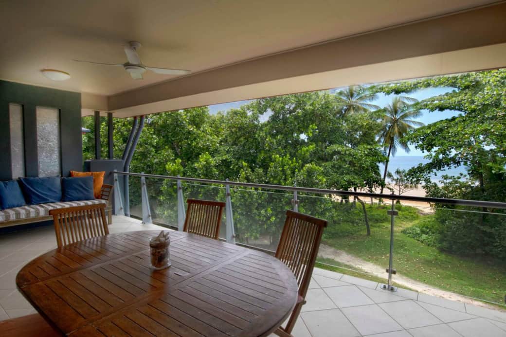 Beach House Apartment No 5 - Balcony Views Of Mission Beach. Beach House Apartment No 5 - Balcony Views Of Mission Beach.