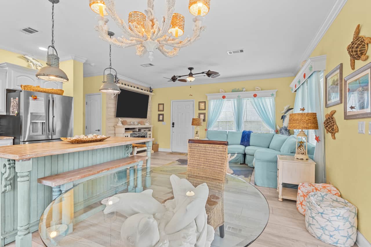 Kitchen/Living/Dining