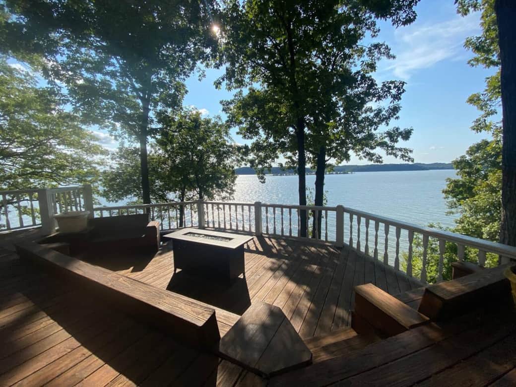 Fire table/Deck with an unbeatable view