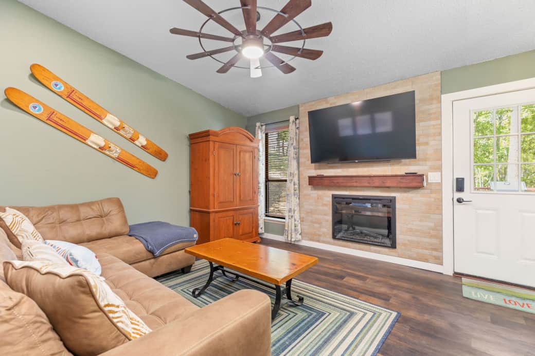 7 LivingRoom