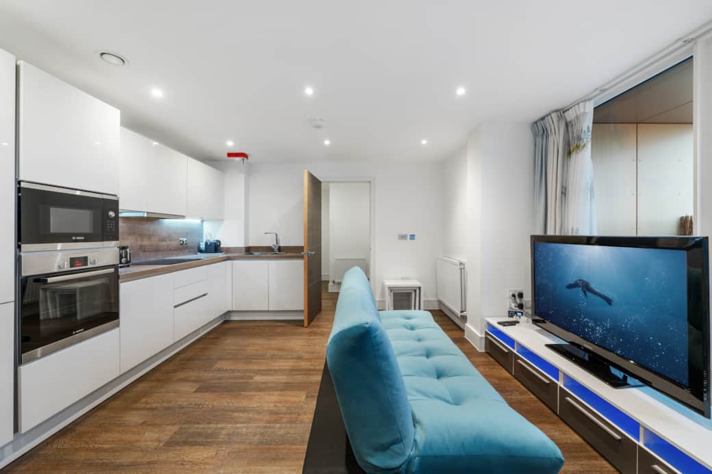 Flat 17, Ensign House Tavern SE16 7EX-4