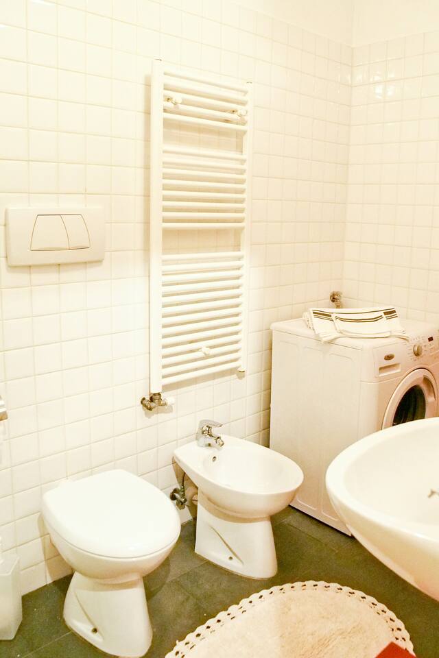 Quadrilatero · Via Garibaldi · 4 ospiti con A/C