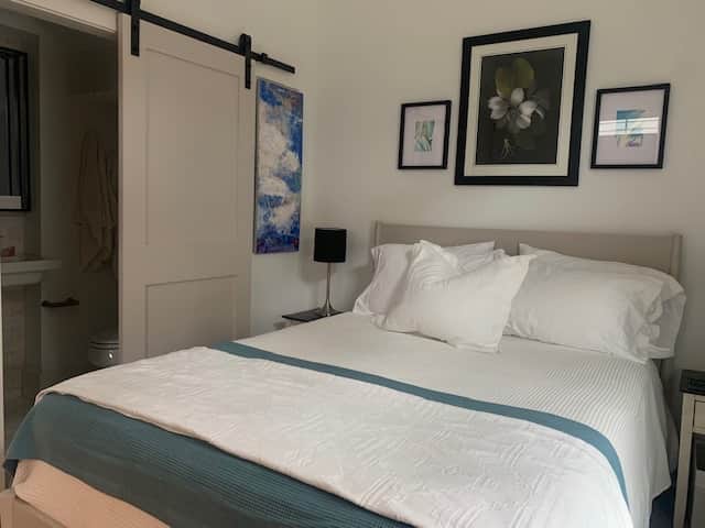 Lower level bedroom, queen bed Lower level bedroom, queen bed