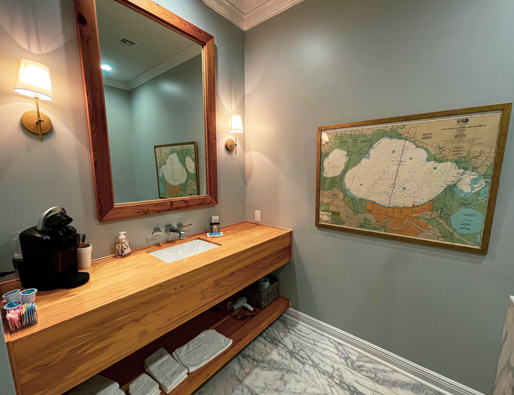 King Suite 3 Bathroom King Suite 3 Bathroom
