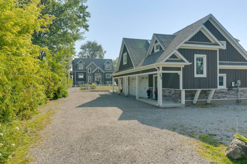 Driveway parking for 10 cars.
