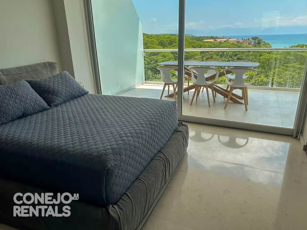 Recámara con cama king size y vista al mar descanso total en Bolongo Punta de Mita Recámara con cama king size y vista al mar descanso total en Bolongo Punta de Mita