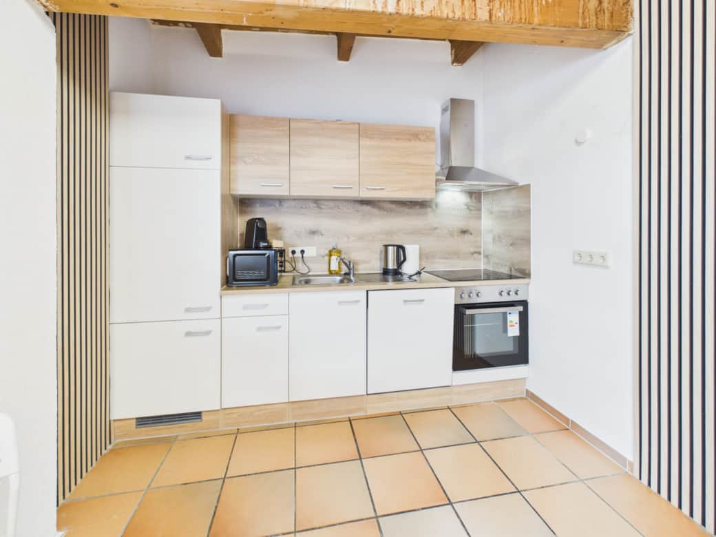 CAM05573G0 PR0012 STILL008