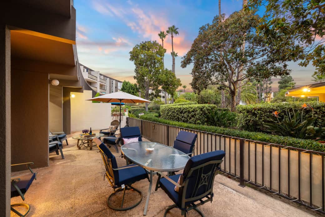 Patio w/ Outdoor Seating Area Patio w/ Outdoor Seating Area