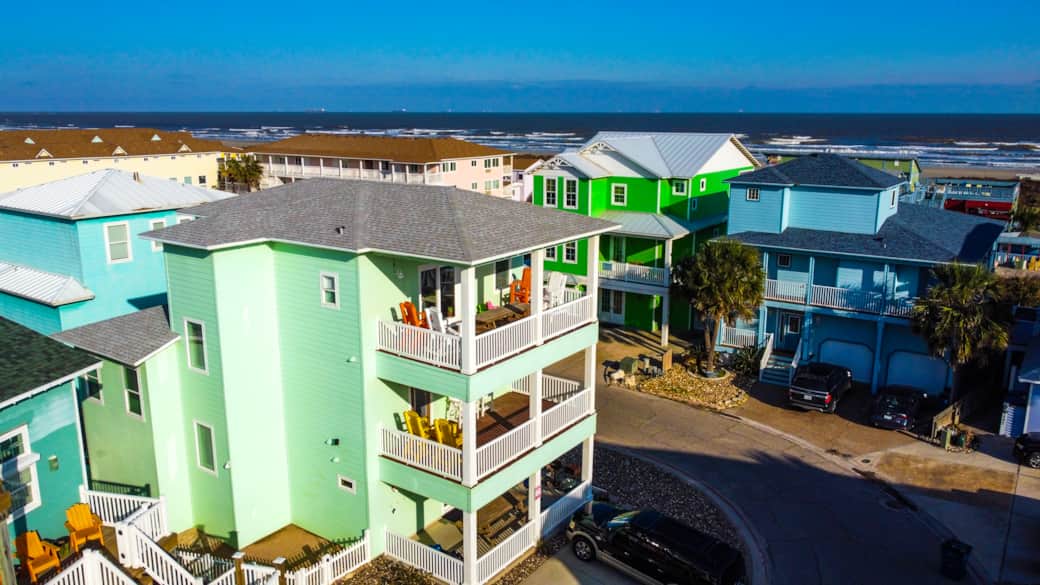 Amazing location, 1 min walk to the beach Amazing location, 1 min walk to the beach