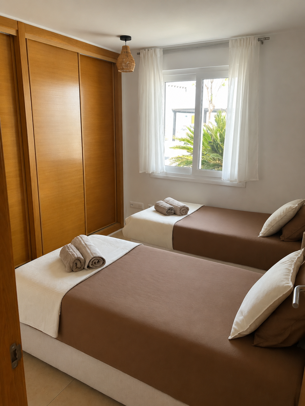 Twin room 