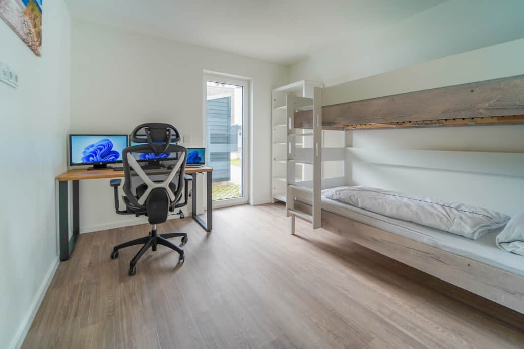 Kinderzimmer mit Homeoffice-Ecke Kinderzimmer mit Homeoffice-Ecke