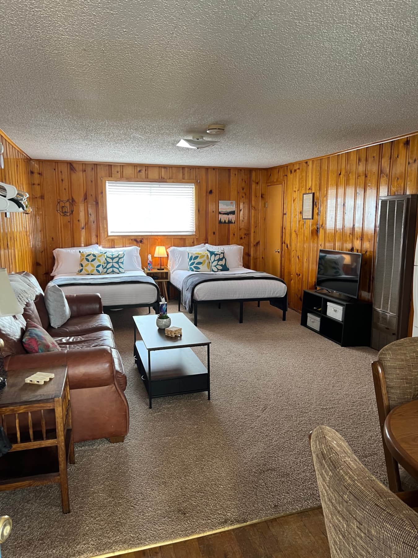Mountain View Lodge Kitchenette Suite Room 11 Motel In Red River Mountain View Lodge Kitchenette Suite Room 11 Motel In Red River