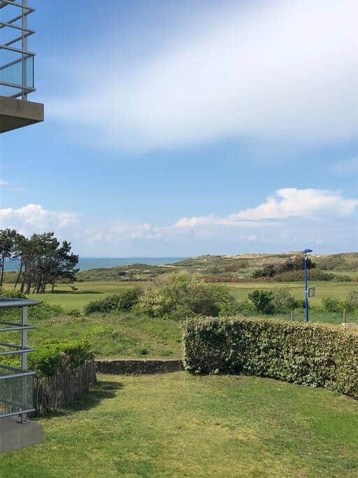 Vue mer et golf depuis la terrasse