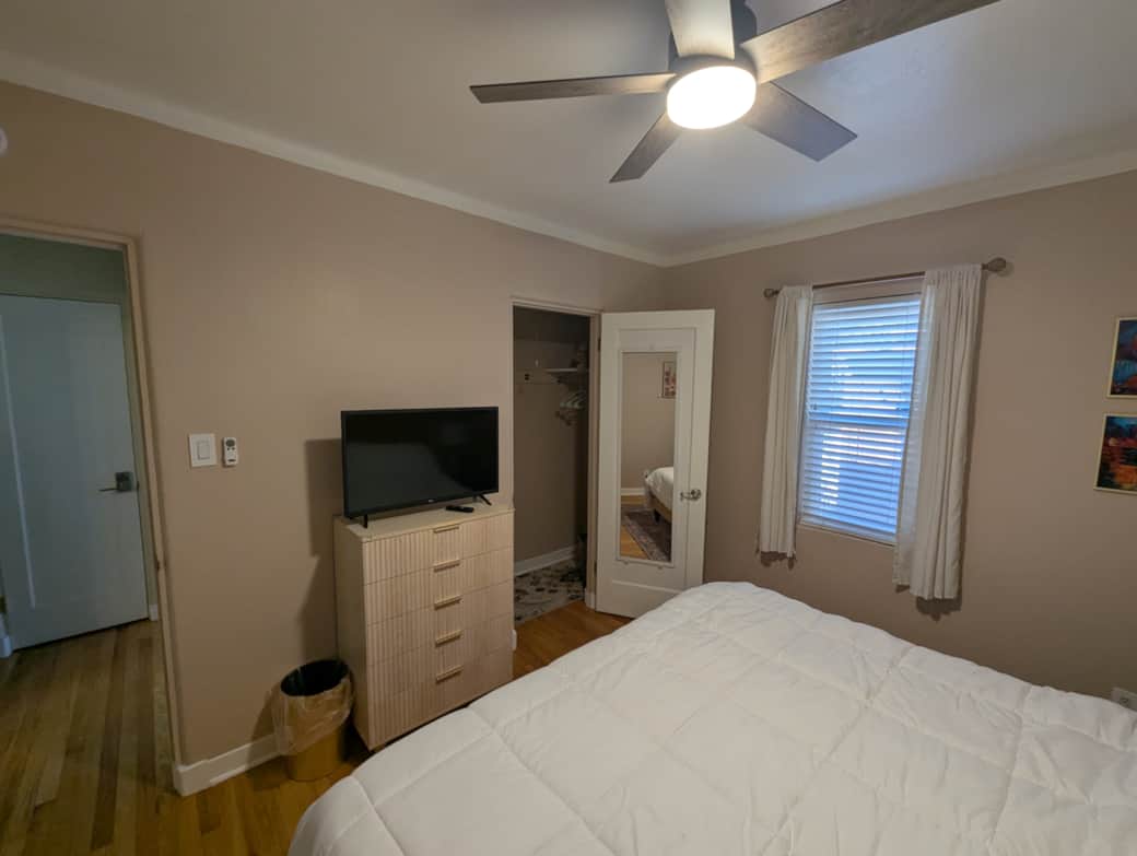 PXL 20251029 202703218