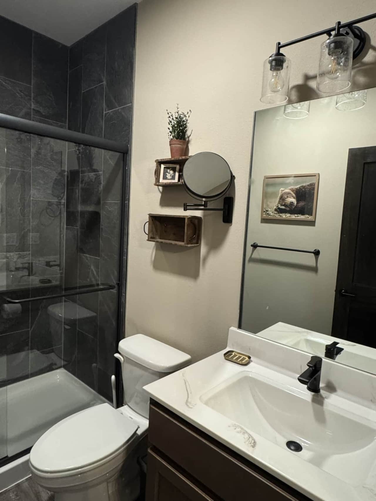 Master suite bath 1
