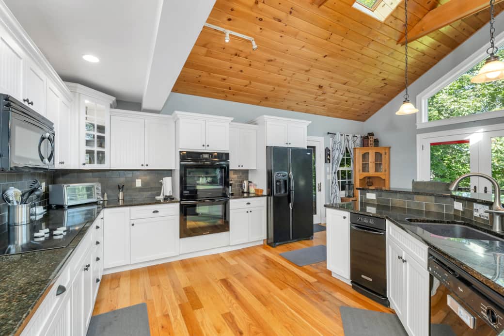 7 Acorn Dr023 7 Acorn Dr023