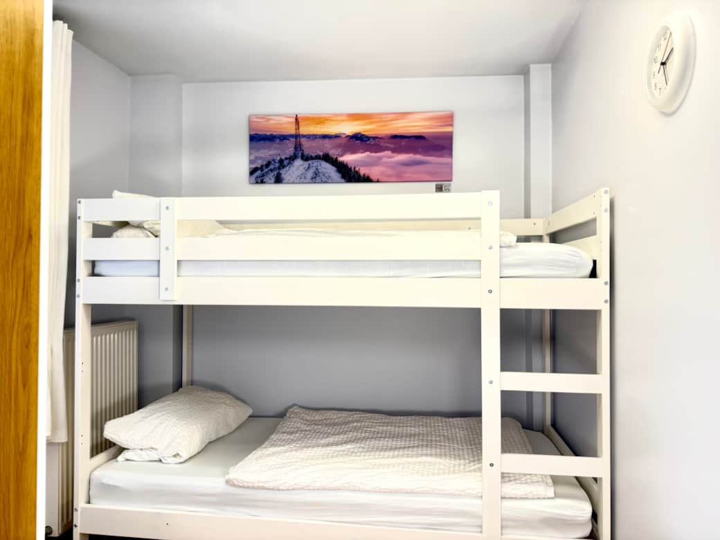 Kinderzimmer / Schlafzimmer 2